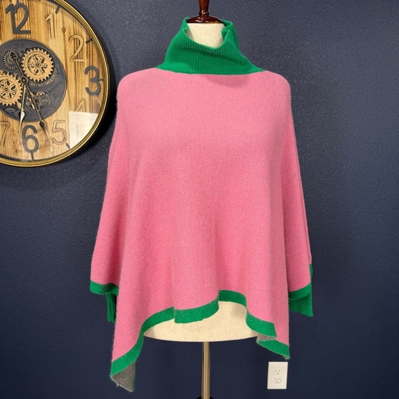AKA 🩷 Pink and Green 💚 Turtleneck Poncho One Size - Picture 2 of 5